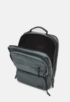 Pier One UNISEX – Sac à Dos Qualité Fiable Sacs Compartiment Pour Pc Portable 6 Pier One UNISEX – Sac à Dos Qualité Fiable Sacs Compartiment Pour Pc Portable -Fashion Soldes f079cd14bd5644d998c4291bf47737ca