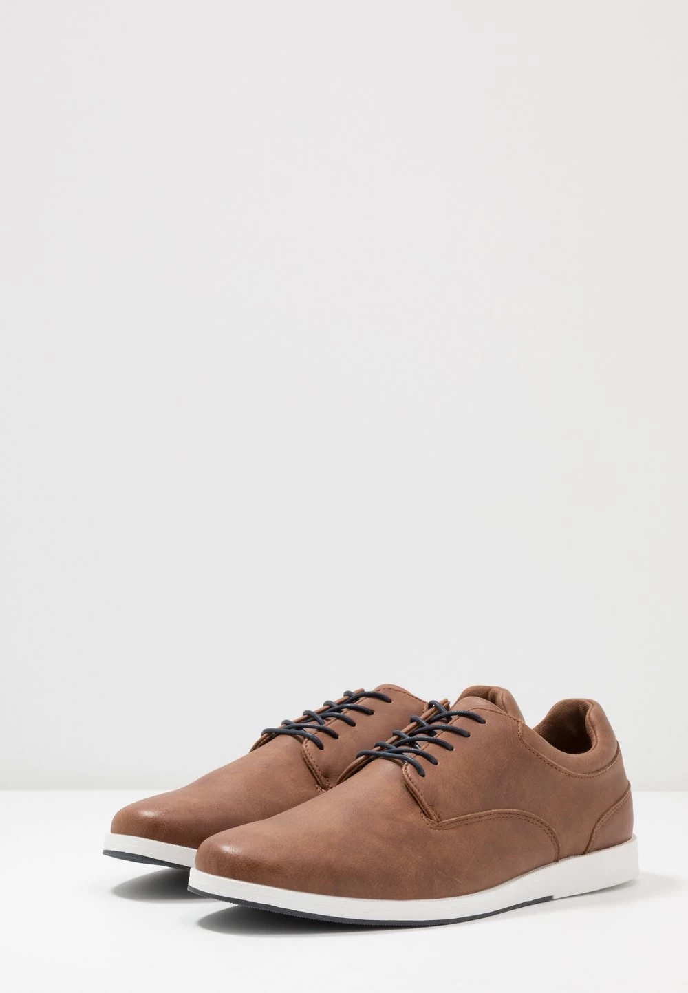 Bonne Qualité Pier One Chaussures à Lacets Derbies Et Richelieus Rond Homme 3 Bonne Qualité Pier One Chaussures à Lacets Derbies Et Richelieus Rond Homme – Image 3