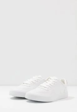 Pier One UNISEX – Baskets Basses Assurance De L’Authenticité Sneakers Rond 9 Pier One UNISEX – Baskets Basses Assurance De L’Authenticité Sneakers Rond -Fashion Soldes f227a831f5e2440bbc68787c850d69bf