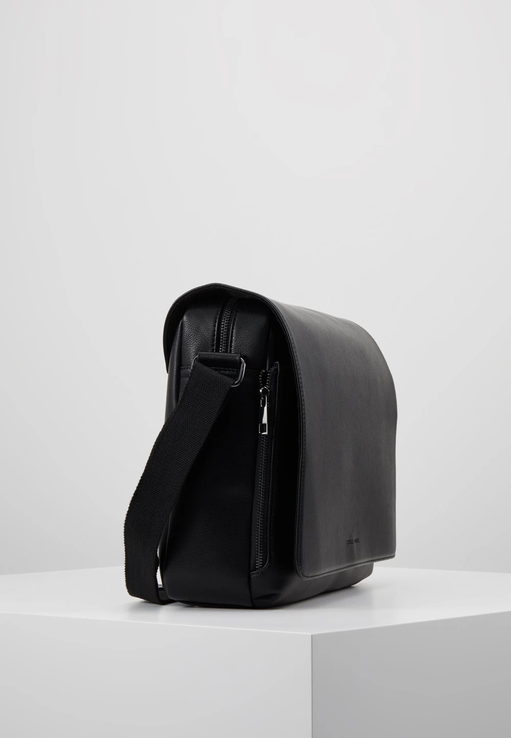 Pier One Meilleur Prix Garanti Sac Bandoulière Sacs Compartiment Pour Pc Portable Homme 4 Pier One Meilleur Prix Garanti Sac Bandoulière Sacs Compartiment Pour Pc Portable Homme – Image 4