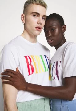 Pier One PRIDE – T-shirt Imprimé Soldes T-shirts Col Rond Homme -Fashion Soldes f5c132ee45a142548f9330f44769d77b