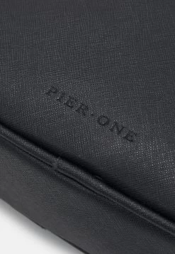 Pier One UNISEX – Sac Bandoulière Prix Distinctifs Sacs Fermeture éclair 7 Pier One UNISEX – Sac Bandoulière Prix Distinctifs Sacs Fermeture éclair -Fashion Soldes f832064f585a442fa550d64b5a283490