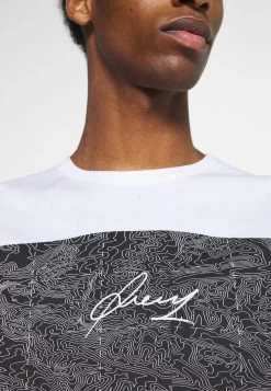 Prix Malin Pier One T-shirt Imprimé T-shirts Col Rond Homme 15 Prix Malin Pier One T-shirt Imprimé T-shirts Col Rond Homme -Fashion Soldes fb749dbb1708482b8d8e8724d244437b