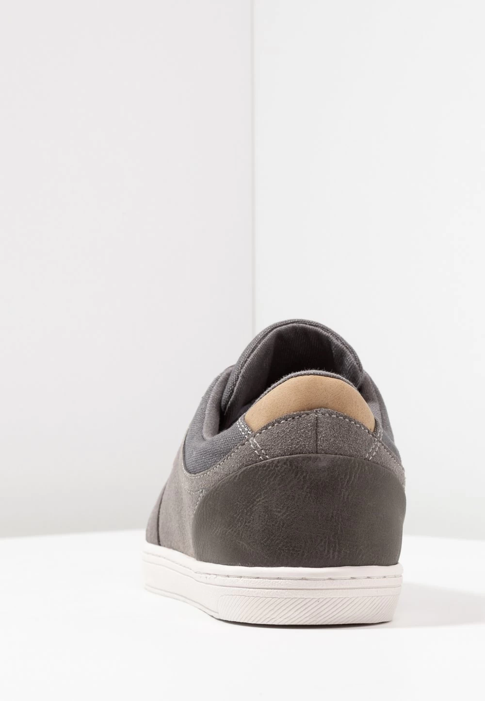 Prix Sympa Pier One Baskets Basses Sneakers Rond Homme 4 Prix Sympa Pier One Baskets Basses Sneakers Rond Homme – Image 4